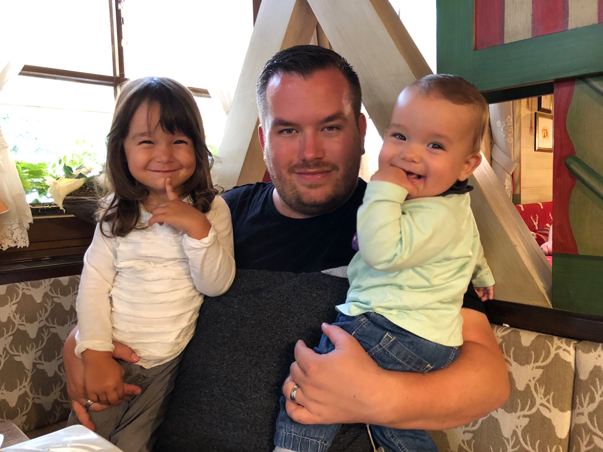 Phil mit seinen Kindern